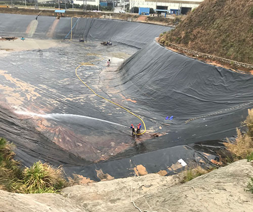 白山废水池清理